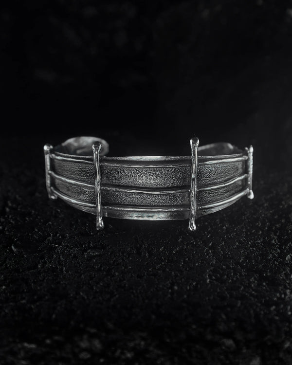 STAVE | Kept Between